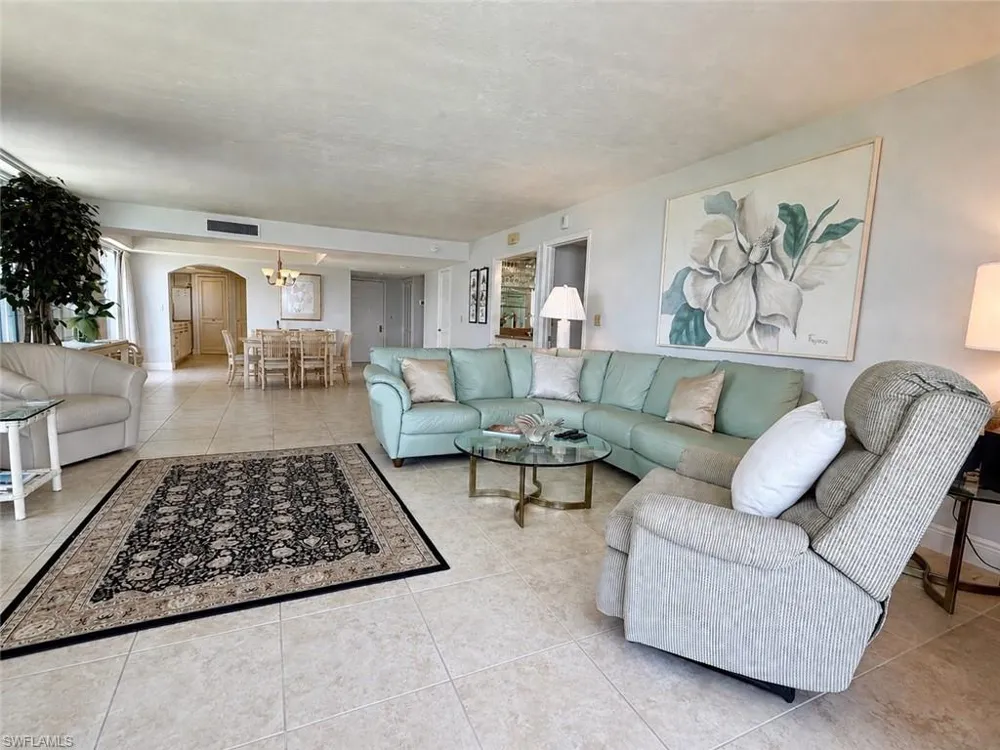 10701 Gulf Shore Drive #401 Naples, FL 34108