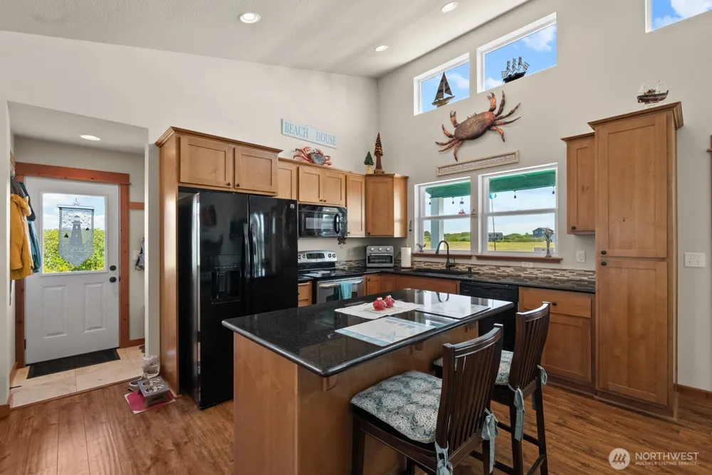 442 Spinnaker Avenue SW Ocean Shores, WA 98569