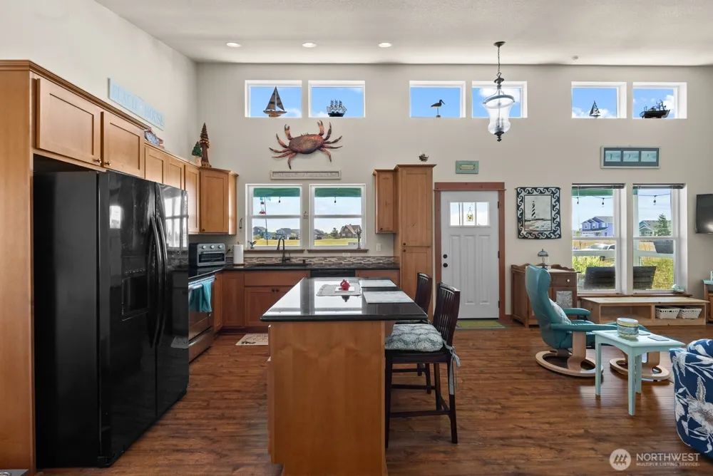 442 Spinnaker Avenue SW Ocean Shores, WA 98569