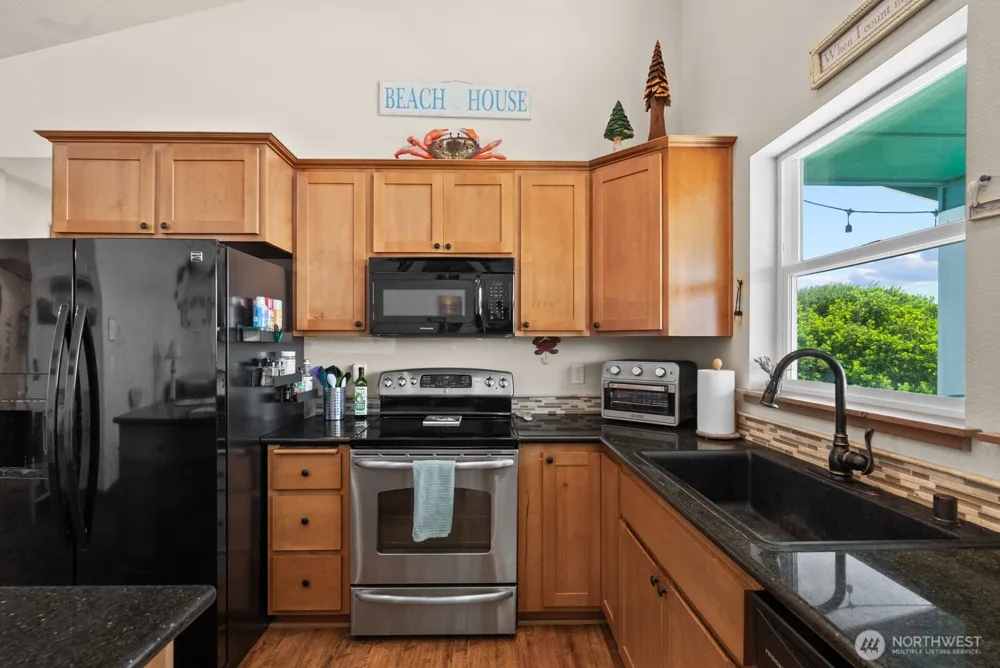442 Spinnaker Avenue SW Ocean Shores, WA 98569