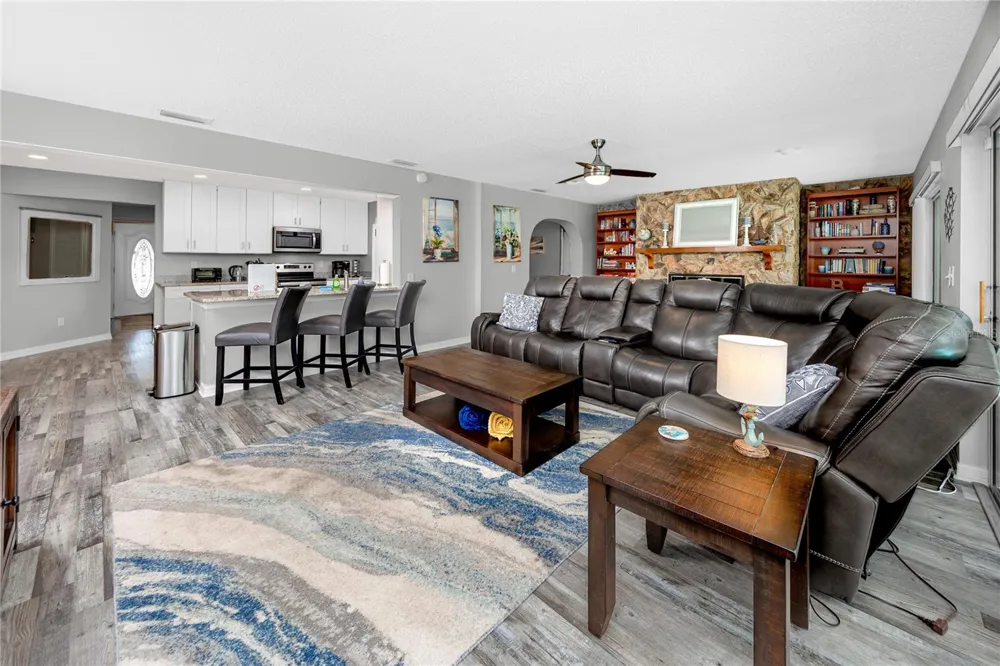 12291 MONARCH CIRCLE Seminole, FL 33772