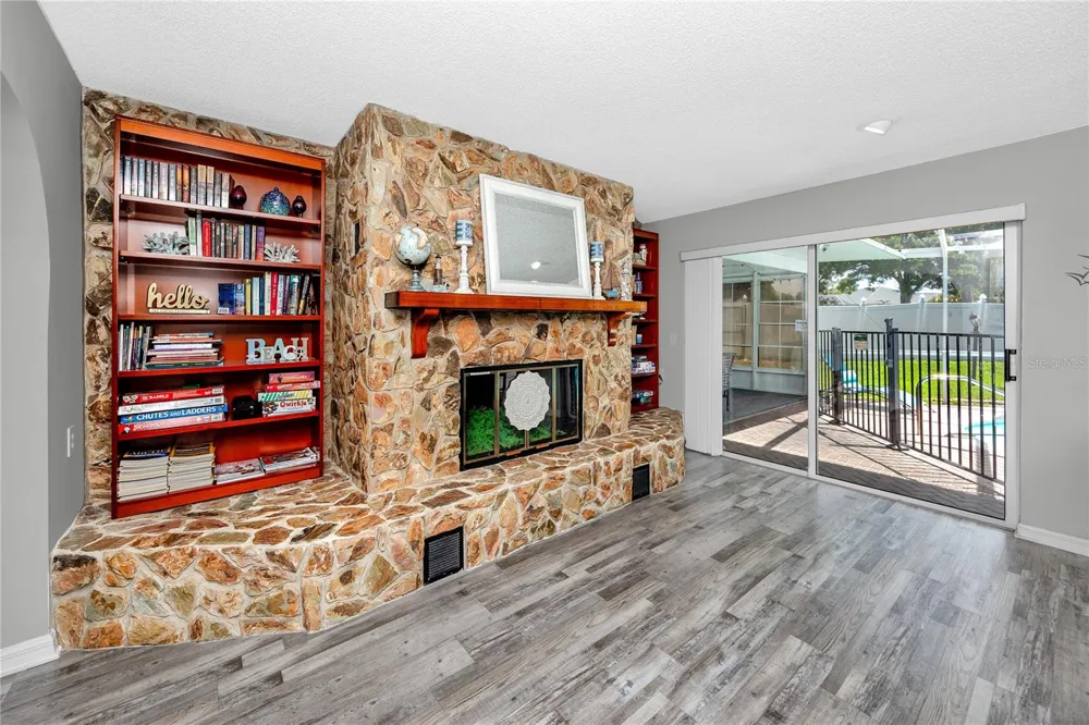 12291 MONARCH CIRCLE Seminole, FL 33772