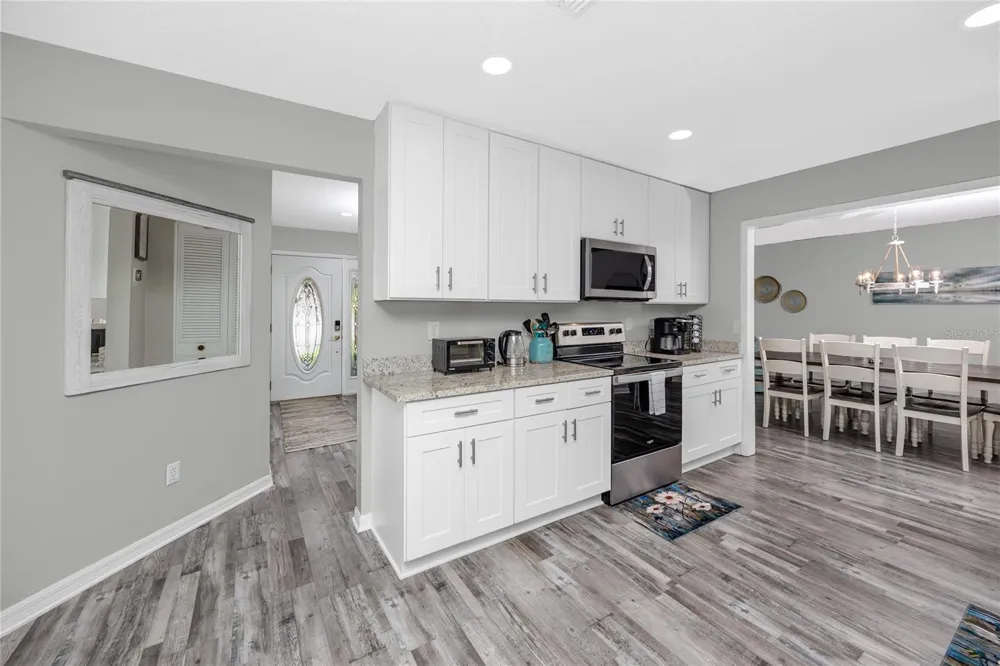 12291 MONARCH CIRCLE Seminole, FL 33772