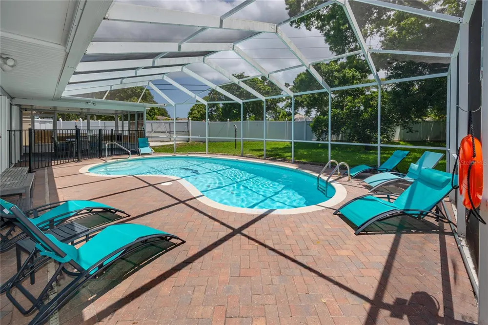 12291 MONARCH CIRCLE Seminole, FL 33772