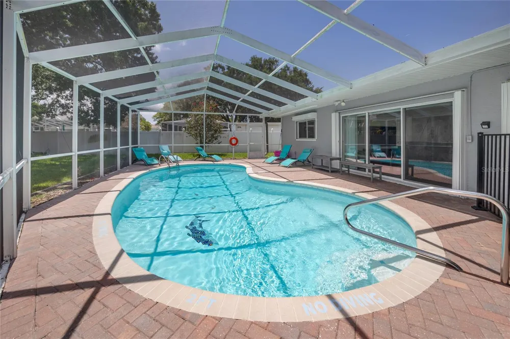 12291 MONARCH CIRCLE Seminole, FL 33772