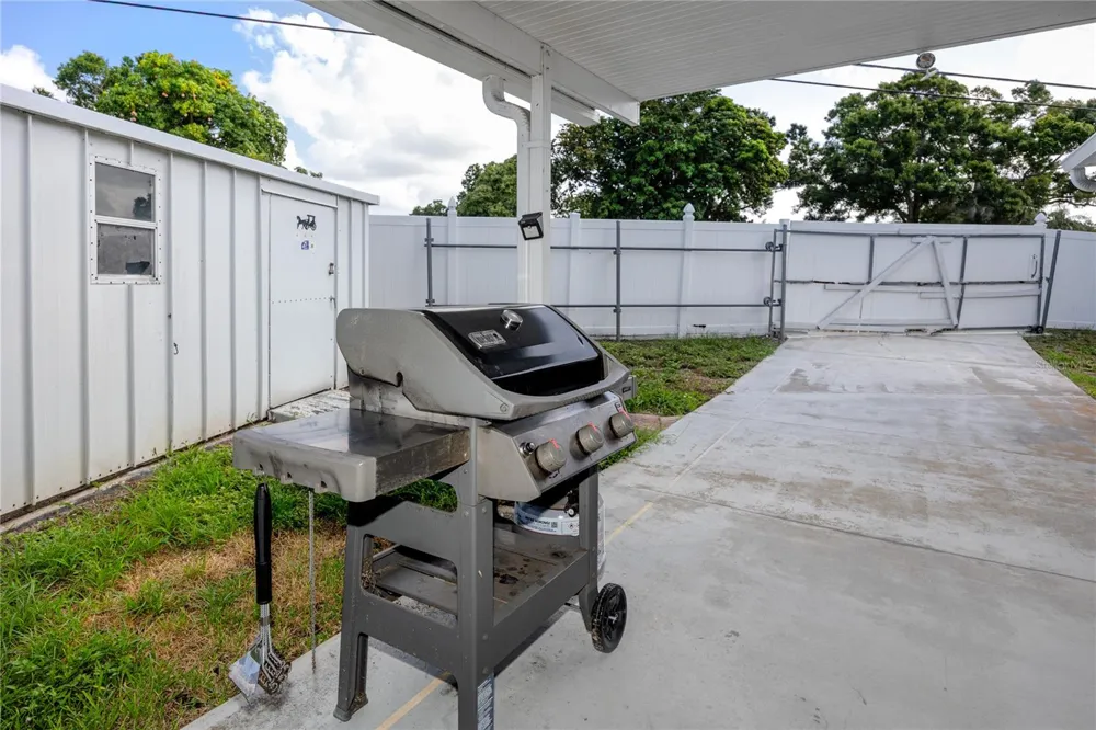 12291 MONARCH CIRCLE Seminole, FL 33772