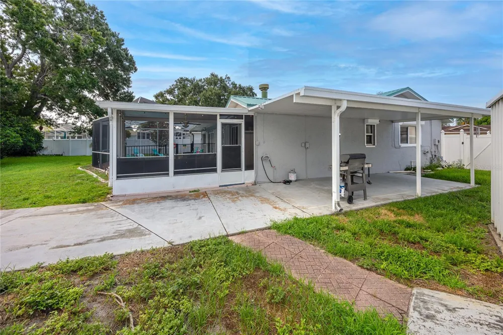 12291 MONARCH CIRCLE Seminole, FL 33772