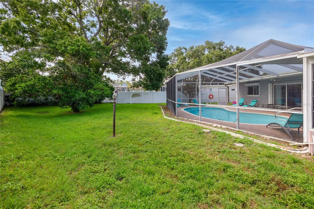 12291 MONARCH CIRCLE Seminole, FL 33772