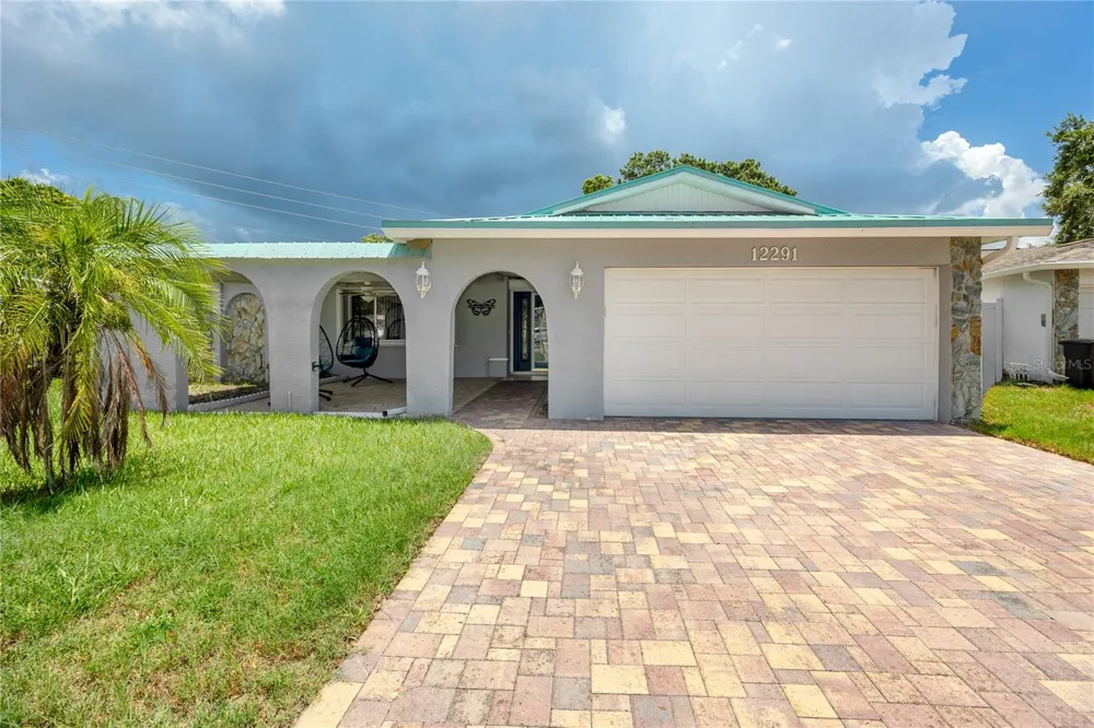 12291 MONARCH CIRCLE Seminole, FL 33772