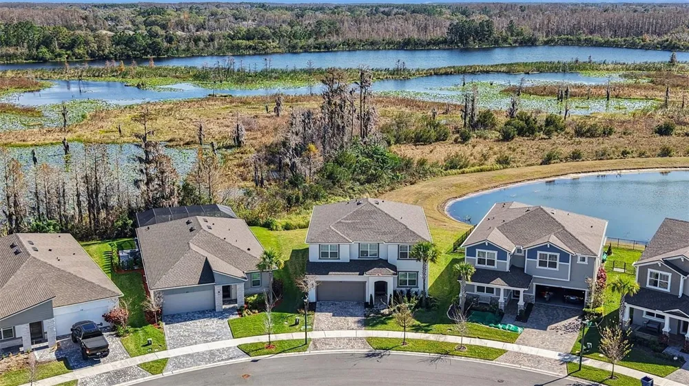 2326 VILLAGE AMBLE LOOP Lutz, FL 33558