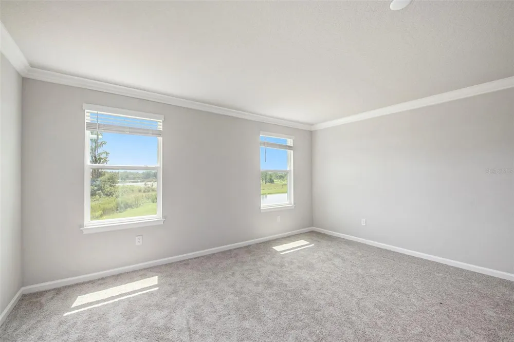 2326 VILLAGE AMBLE LOOP Lutz, FL 33558
