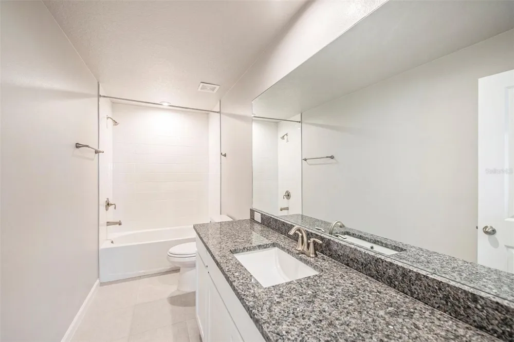 2326 VILLAGE AMBLE LOOP Lutz, FL 33558