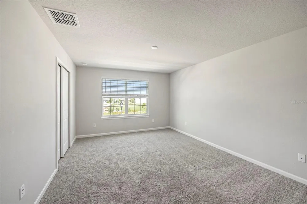2326 VILLAGE AMBLE LOOP Lutz, FL 33558