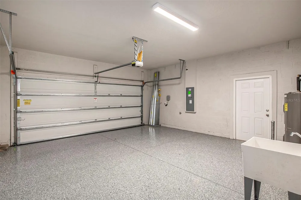 2326 VILLAGE AMBLE LOOP Lutz, FL 33558