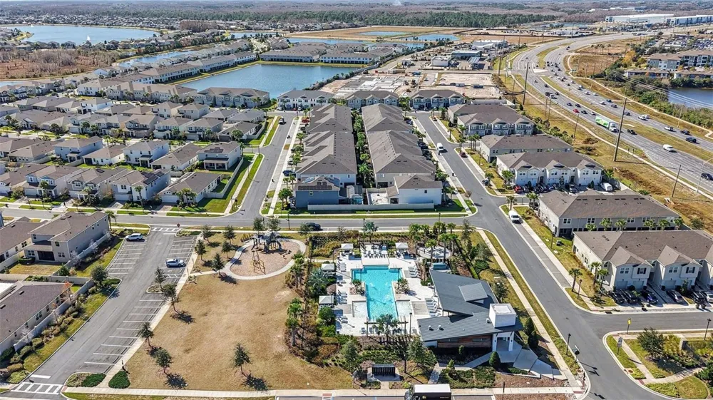 2326 VILLAGE AMBLE LOOP Lutz, FL 33558