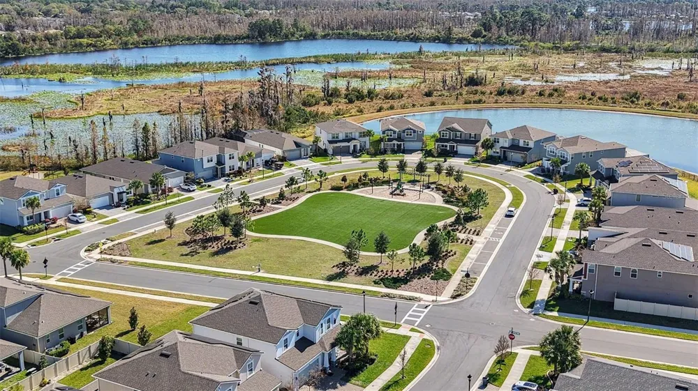 2326 VILLAGE AMBLE LOOP Lutz, FL 33558