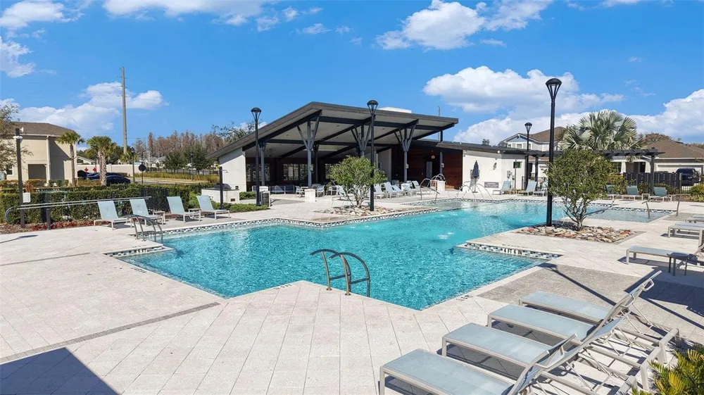 2326 VILLAGE AMBLE LOOP Lutz, FL 33558