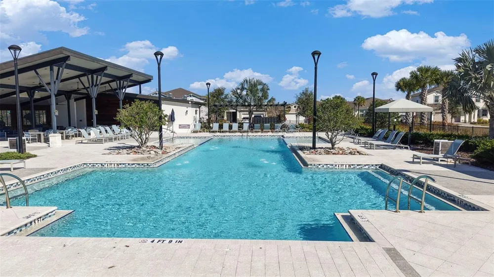 2326 VILLAGE AMBLE LOOP Lutz, FL 33558