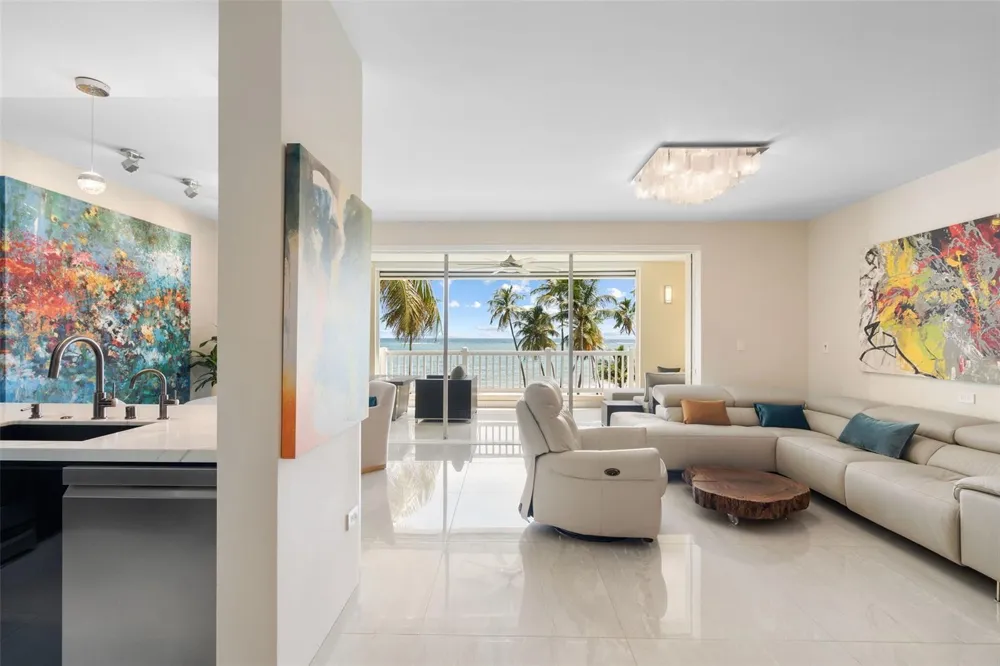 400 OCEAN DRIVE #423 Humacao, PR 00791
