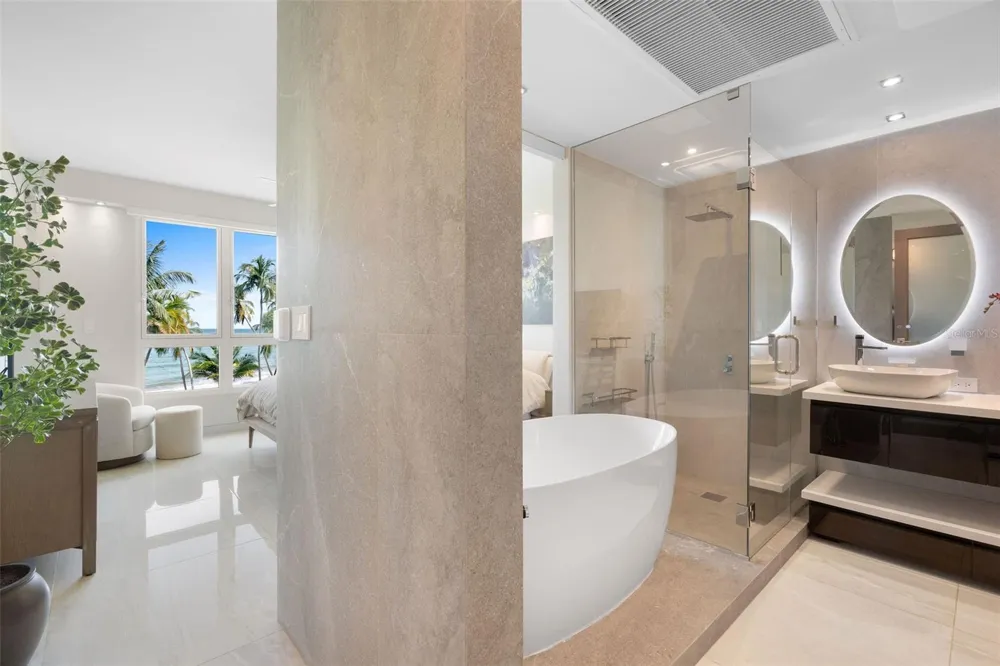 400 OCEAN DRIVE #423 Humacao, PR 00791