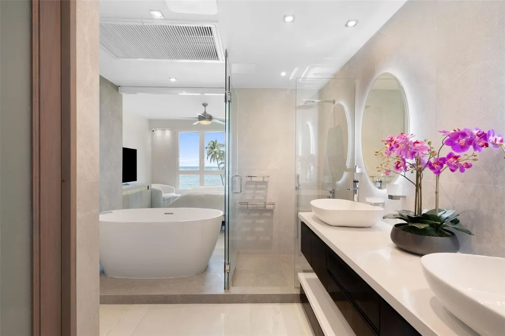 400 OCEAN DRIVE #423 Humacao, PR 00791