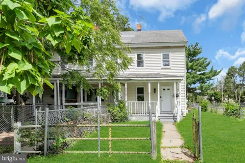300 W FOUNDRY STREET