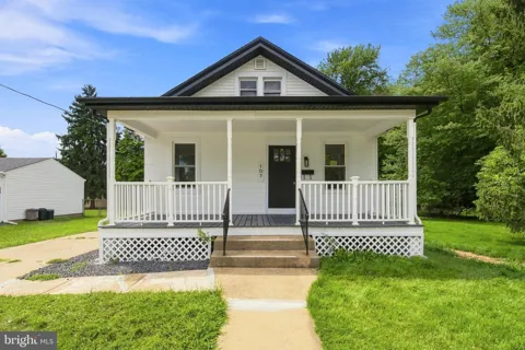 107 BROAD AVENUE