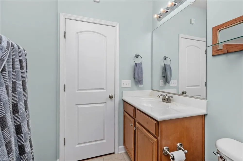 5733 Woodside Forest Trail Lewisville, NC 27023