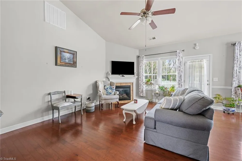 5733 Woodside Forest Trail Lewisville, NC 27023