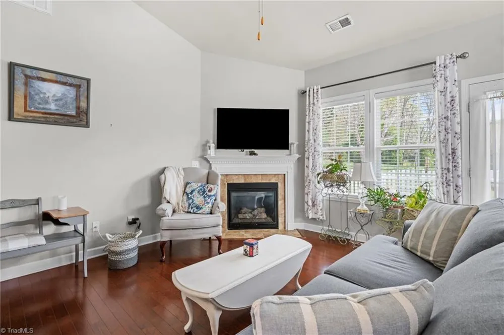 5733 Woodside Forest Trail Lewisville, NC 27023
