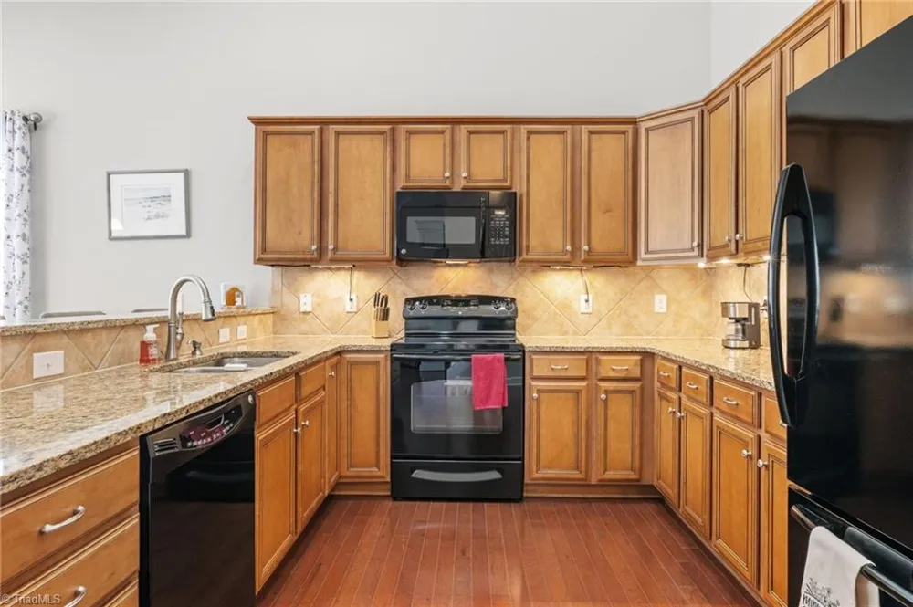 5733 Woodside Forest Trail Lewisville, NC 27023