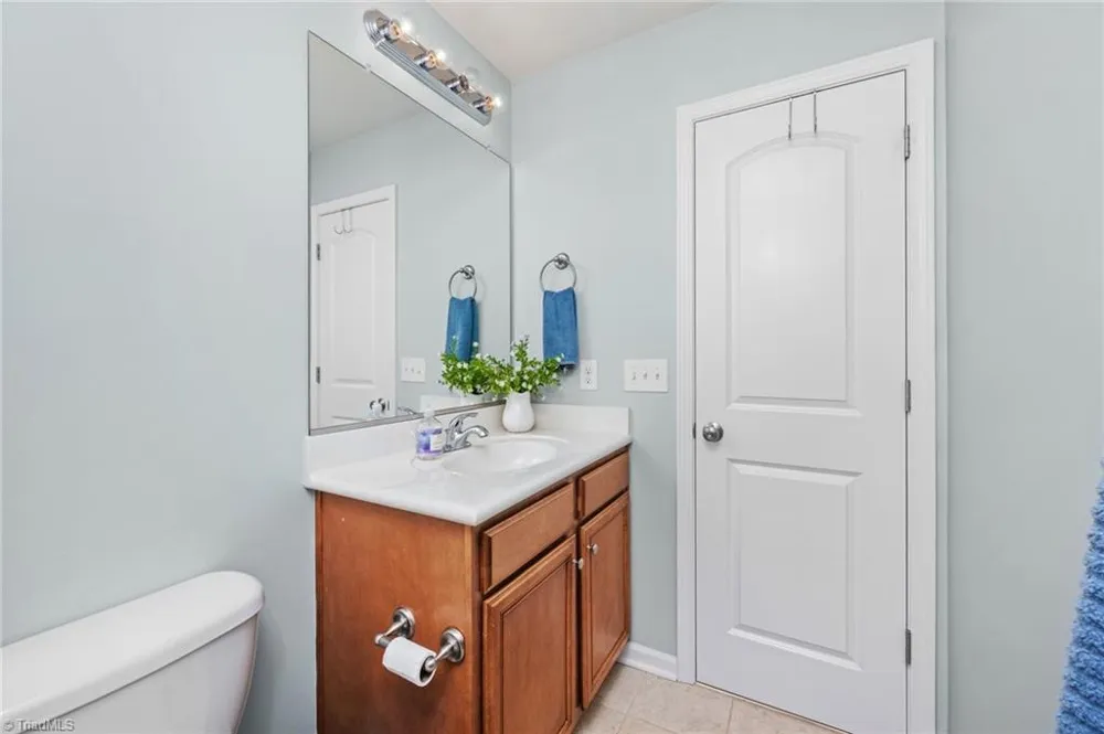 5733 Woodside Forest Trail Lewisville, NC 27023