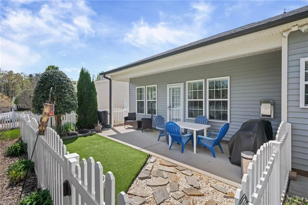 5733 Woodside Forest Trail Lewisville, NC 27023