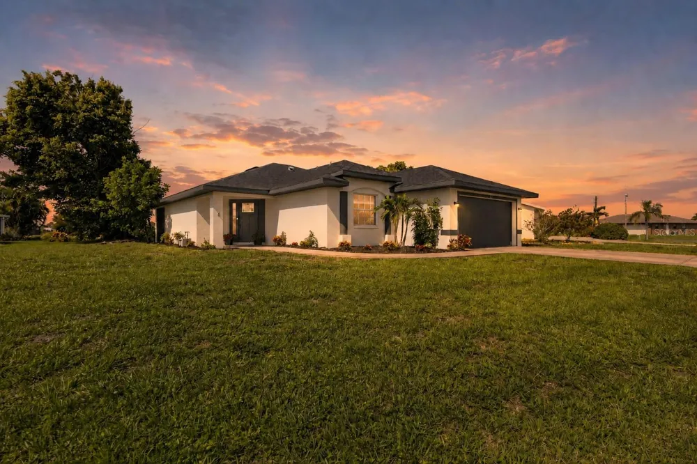 23 BUNKER PLACE Rotonda West, FL 33947