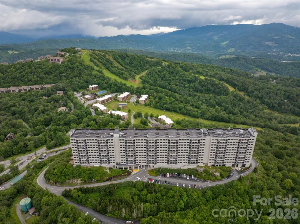 303 Sugar Top Drive #2221 Banner Elk, NC 28604