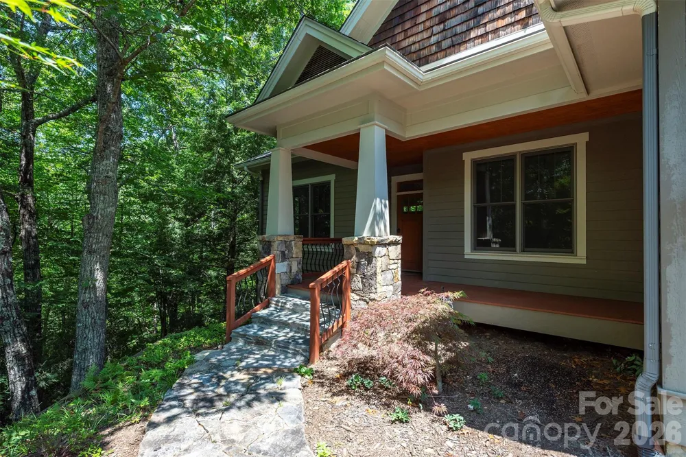 416 Ivy Road Black Mountain, NC 28711