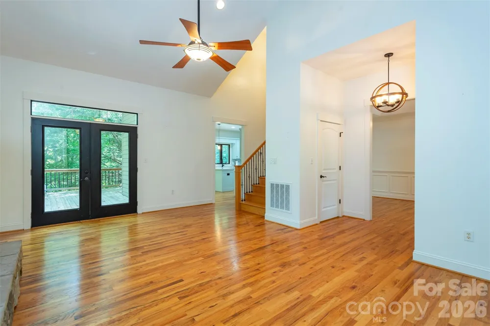 416 Ivy Road Black Mountain, NC 28711