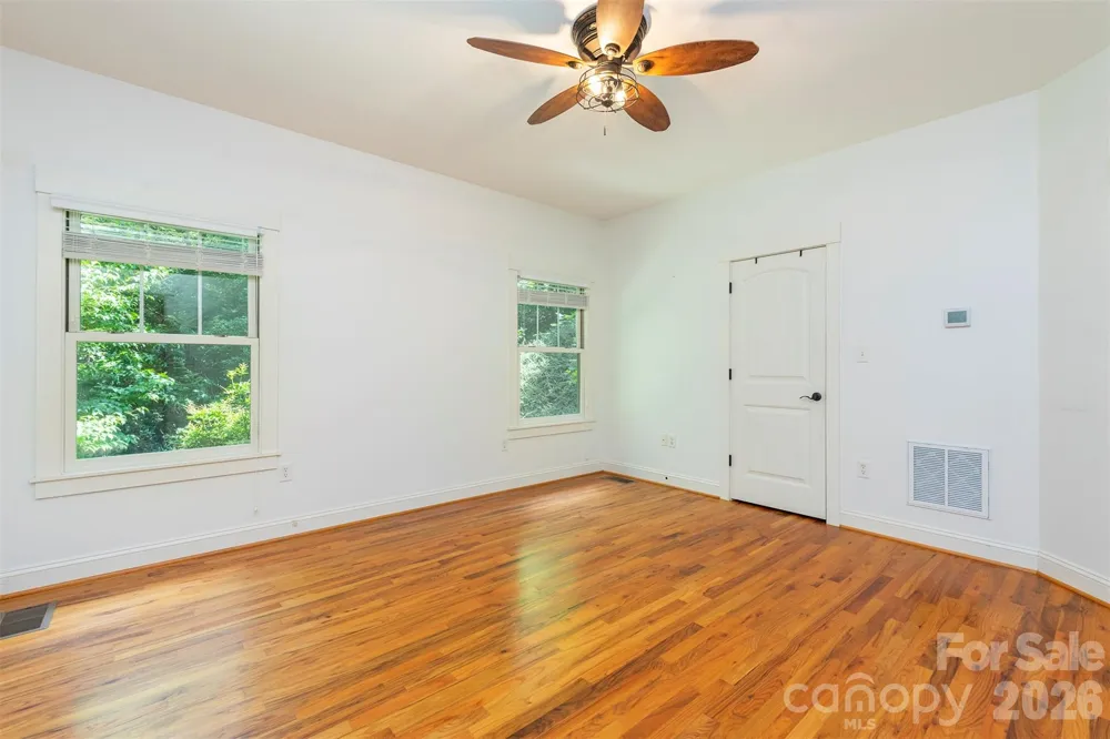 416 Ivy Road Black Mountain, NC 28711