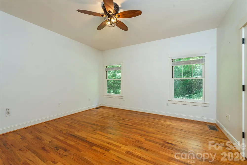 416 Ivy Road Black Mountain, NC 28711