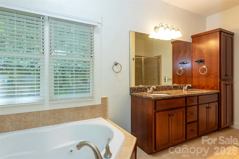 416 Ivy Road Black Mountain, NC 28711