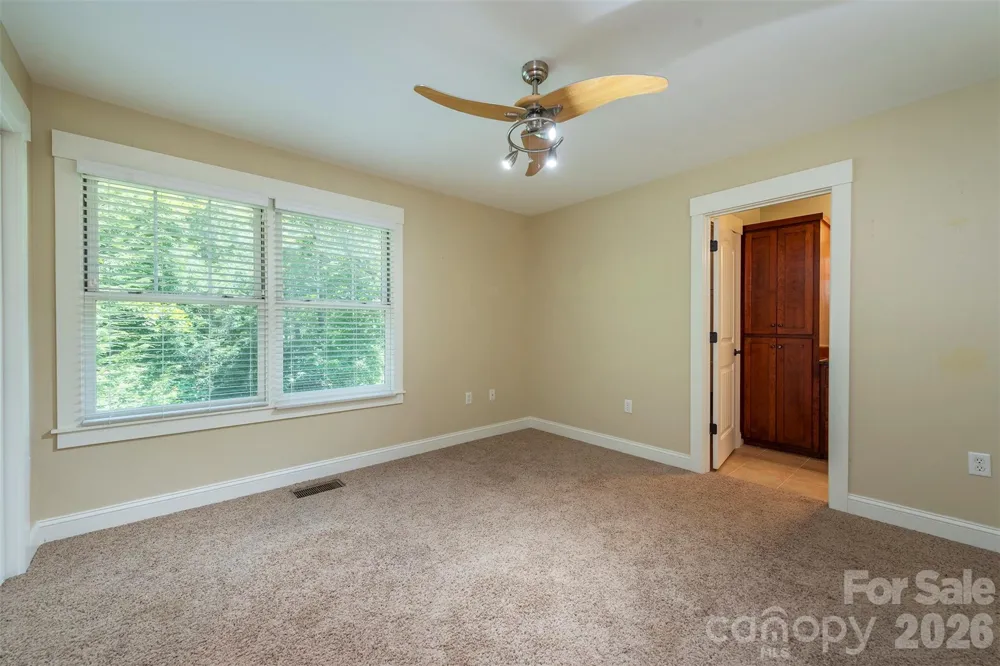 416 Ivy Road Black Mountain, NC 28711