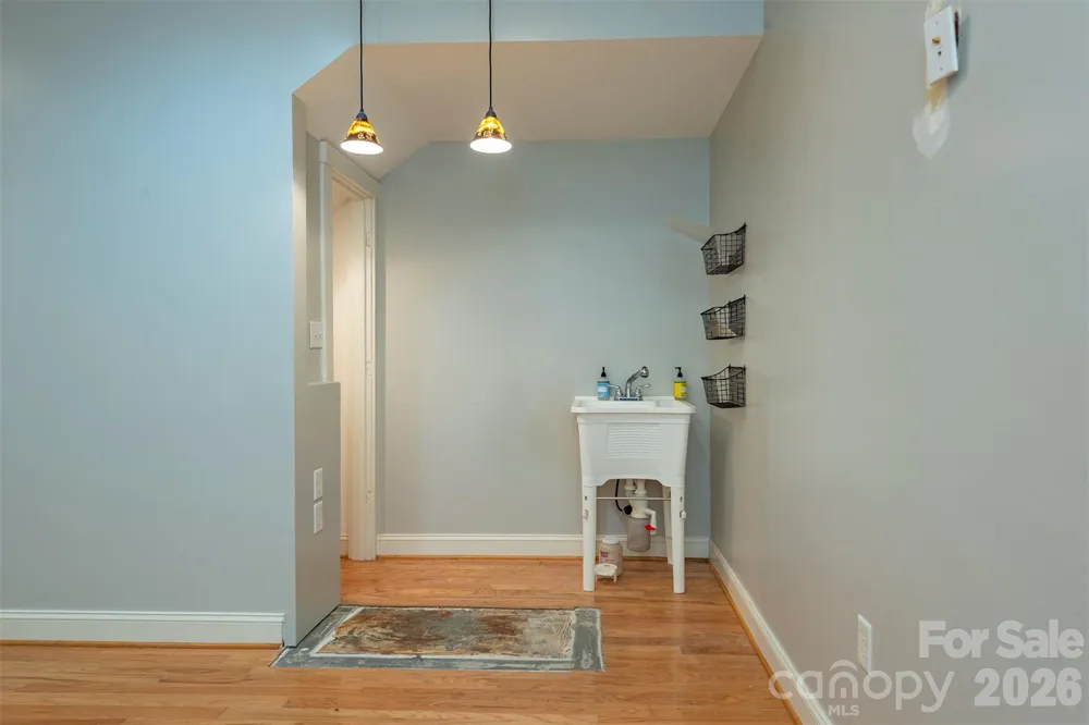 416 Ivy Road Black Mountain, NC 28711