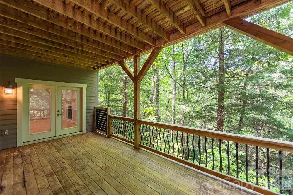 416 Ivy Road Black Mountain, NC 28711
