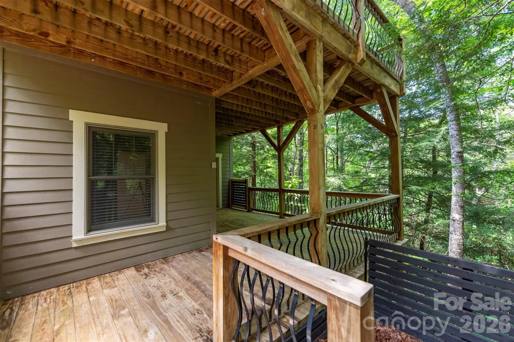 416 Ivy Road Black Mountain, NC 28711