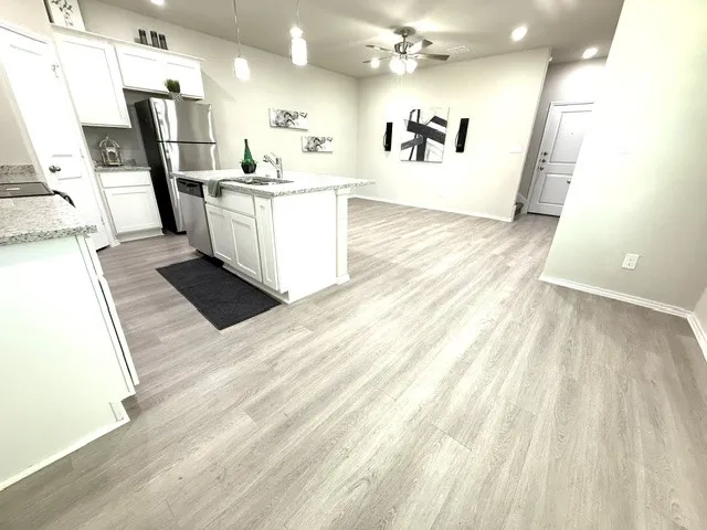 3501 Renfro #417 Burleson, TX 76028