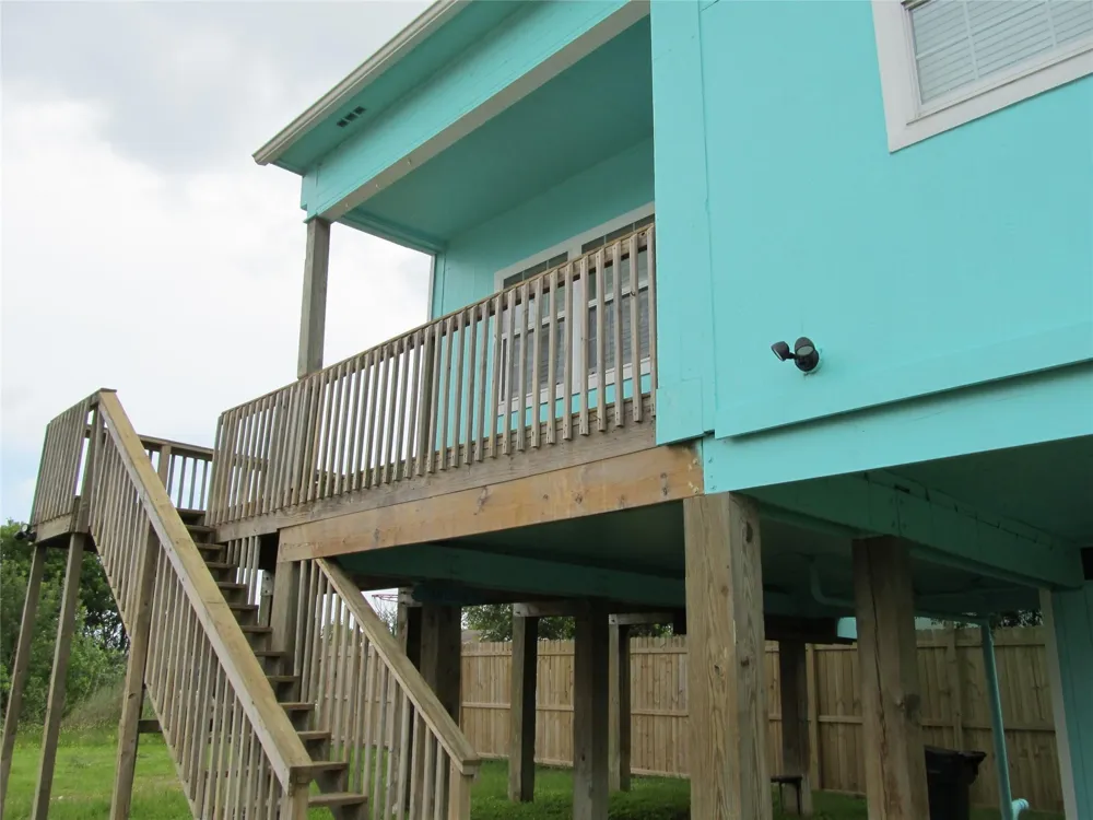 903 16th Street San Leon, TX 77539
