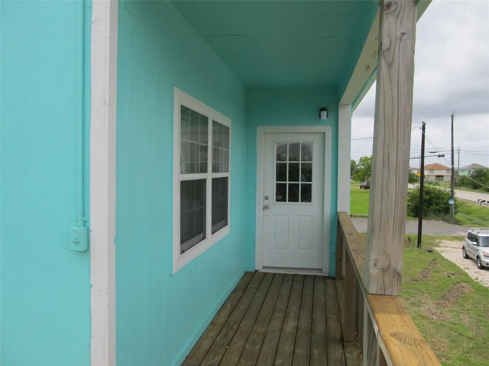 903 16th Street San Leon, TX 77539