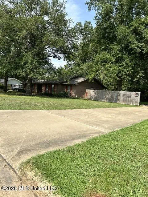 1002 Owen Meadows Street Clarksdale, MS 38614