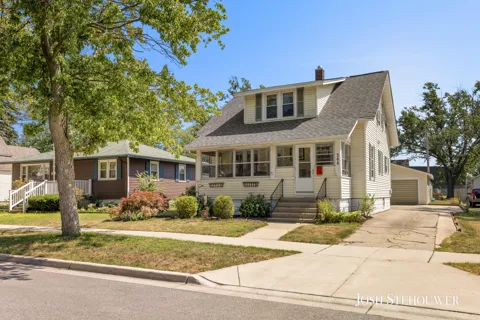 364 W 21st Street