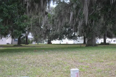 LOT 12 BLK D LEXINGTON CIR COURT